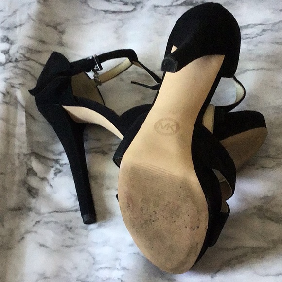 Michael Kors T-Strap heel black size 7 - Picture 5 of 7